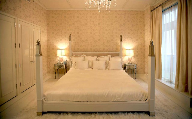 Gwyneth Paltrow - Manhattan loft - Bedroom - design by Roman and Williams