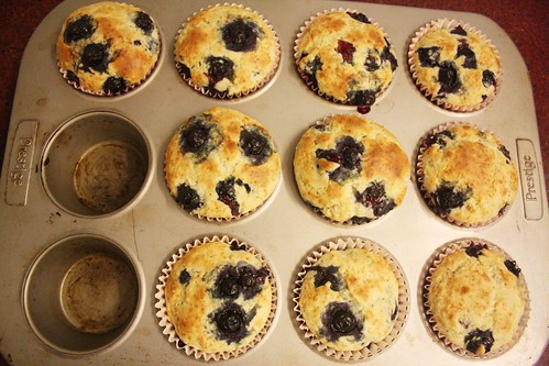 City Food – Julia Child Bakes Blueberry Muffins in BK Dutt Colony