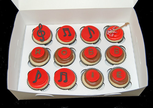 end of the year celebration cupcakes