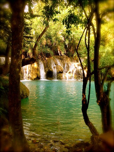 Kuang Si waterfall by thomaswanhoff