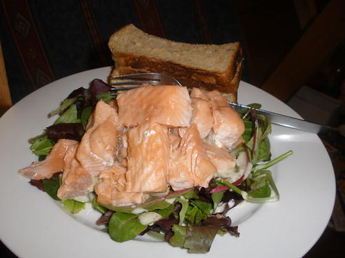 Nuked salmon with salad & bread