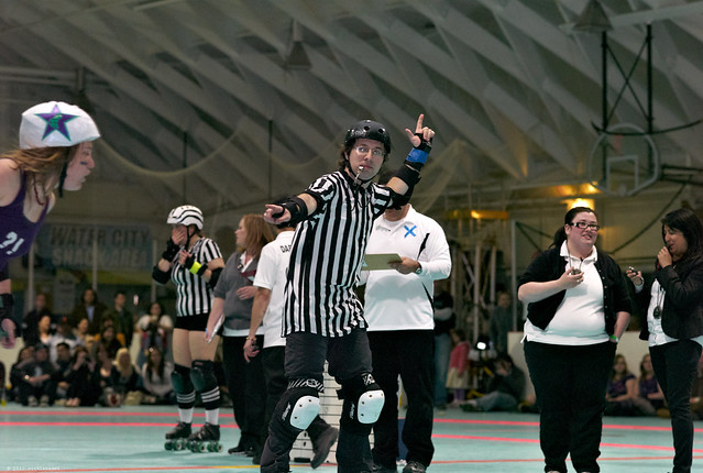 pointing at the lead jammer, not the lead jammer himself