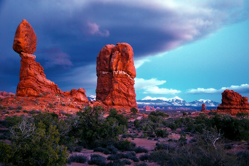 Balanced Rock in Arches National Park, Utah [EXPLORED!] by Jeka World Photography