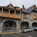 Gli edifici in legno e pietra progettati da Ezequiel Bustillo in Bariloche