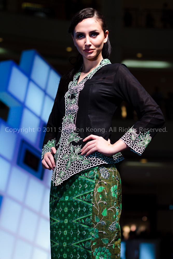 KLCC Fashion week 2011 - (Ang Eng Collectibles) @ KL, Malaysia