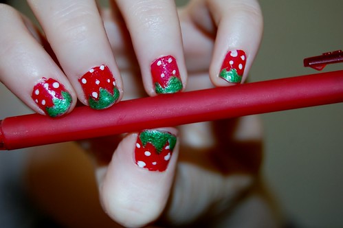 Strawberry nails by Quixotic