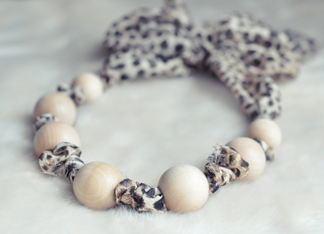 Leopard & Wood Bead Necklace DIY 8