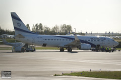 4X-EKF - 29638 - El Al Israel Airlines - Boeing 737-8HX - 100824 - Luton - Steven Gray - IMG_2171