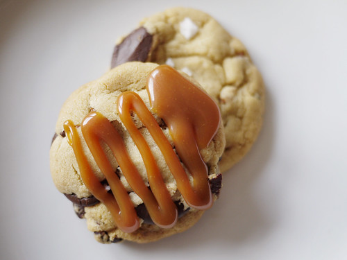 06-22 salty caramel on cookie