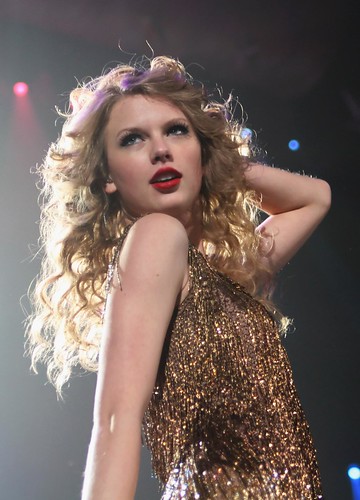 Taylor Swift. Set list: Sparks