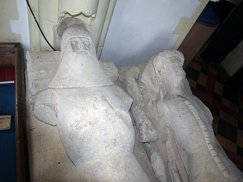 Sir John and Nanarina Thornbury 1396 (4)