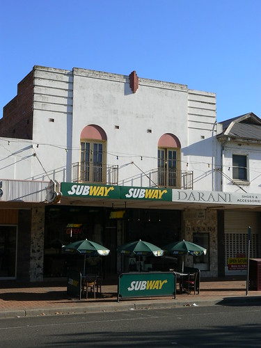 Subway, Griffith