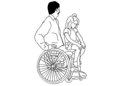 dos personas compartiendo silla de ruedas