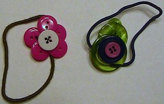IC18 - button flower pony tail holders