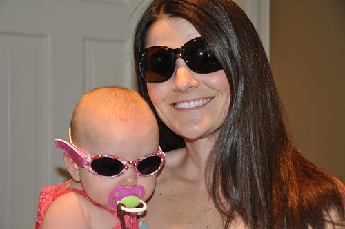 MamaSissy and sunglasses