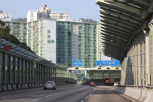 Freeway noise barriers in Hong Kong