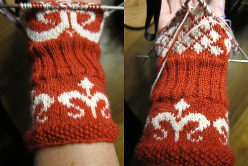 Day 29 - Signe Mittens Front & Back