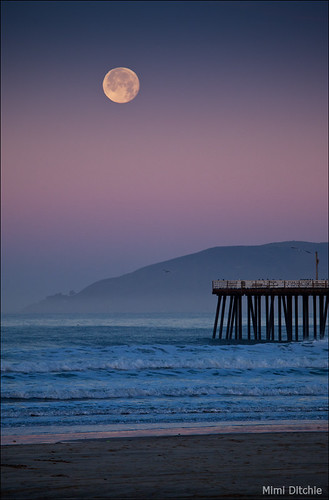 Moonset At Pismo Beach