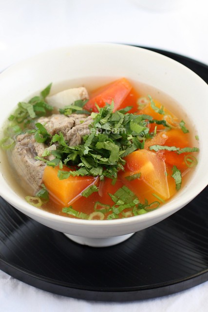Vietnamese style papaya soup