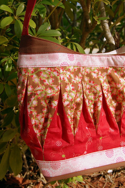 pleated bag round 2, detail