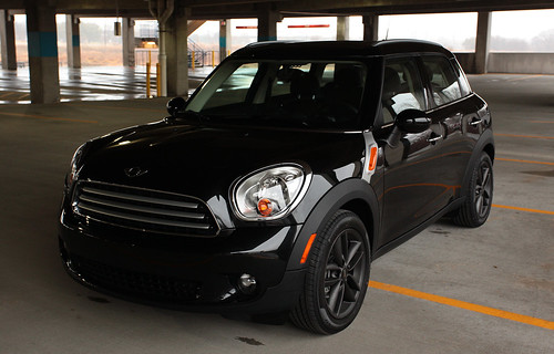  picked up our Black Mini Cooper Countryman with Black Anthracite wheels
