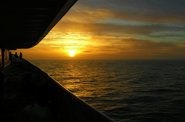 ANTARCTICA2010-65 sunset on the Brandsfield Strait 南极日落 