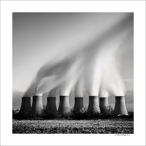 Ratcliffe Power Station by Mike. Spriggs