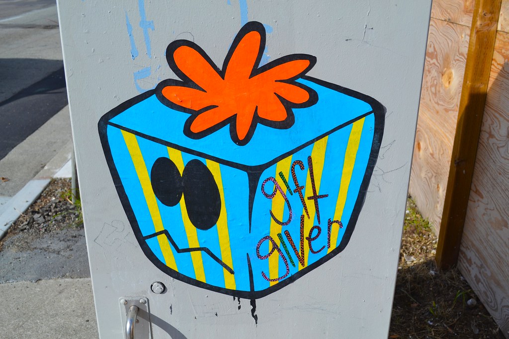 Gift Giver, STM, Street Art, Oakland, Graffiti, Paste