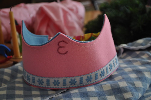 Elise is 5 :: birthday crown