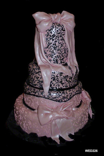 pink and black wedding cakes