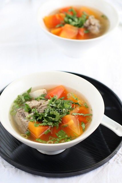 Vietnamese style papaya soup