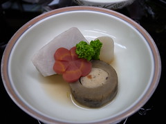 Japanese tea-ceremony dishes, steamed food