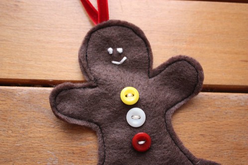gingerbread-men-ornaments