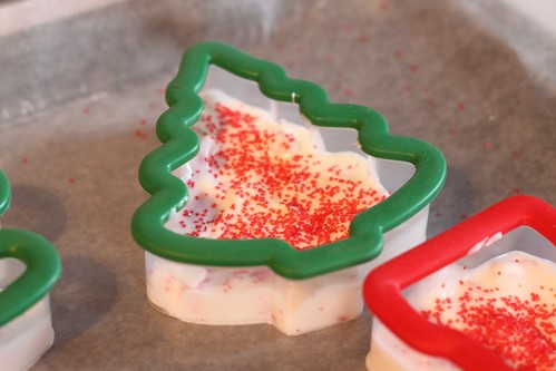 Fill cutters 2/3 full, then top with sprinkles or sugars.