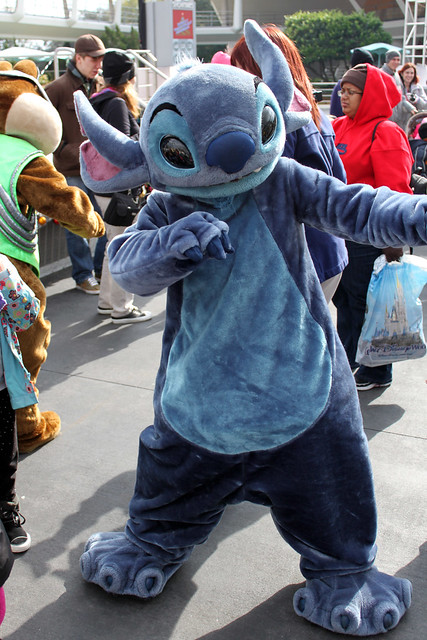 Stitch rocks it out at the dance party