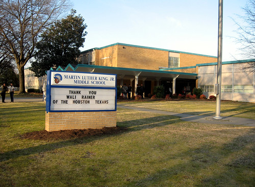 MLK Middle School, Richmond (by: John Murden, creative commons license)