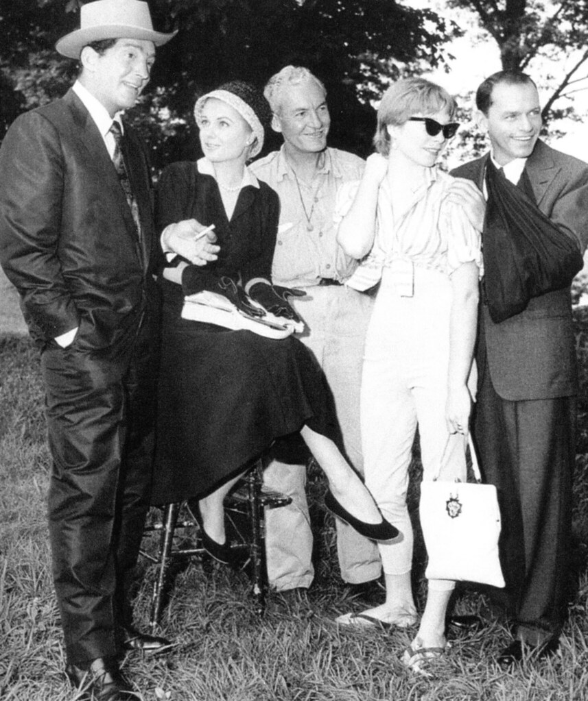 Dean Martin, Martha Hyer, assistant director William McGarry, Shirley MacLaine and Frank Sinatra