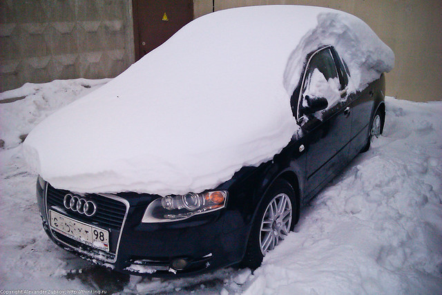 Мое авто под снегом