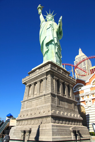 statue of liberty las vegas vs new york. The Statue of Liberty. New York-New York. Las Vegas Hotel amp; Casino