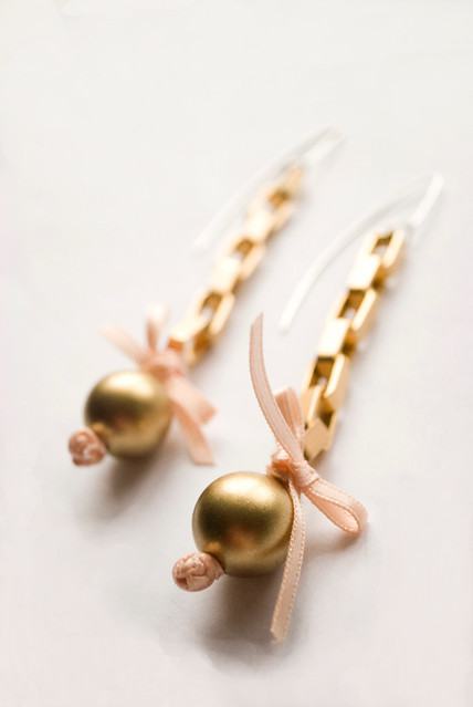 gold with pink bows