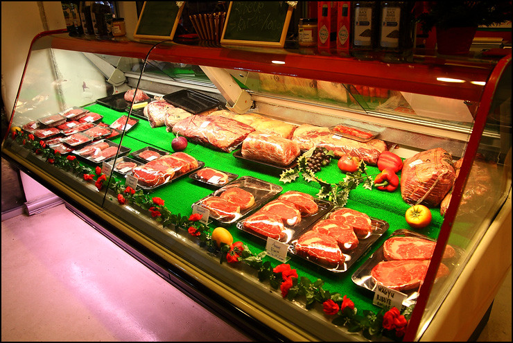 las-vacas-meat-counter