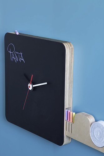  Tabla wall clock              Tasarımcı : Enrico Azzimonti