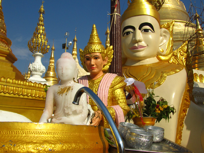 Shwedagon Pagoda Pictures, Yangon, Burma