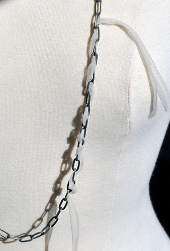 Lanvin necklace DIY + long chain necklace with drop pearls & nude fabric