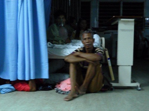 2a. Carers of patients resting on the floor