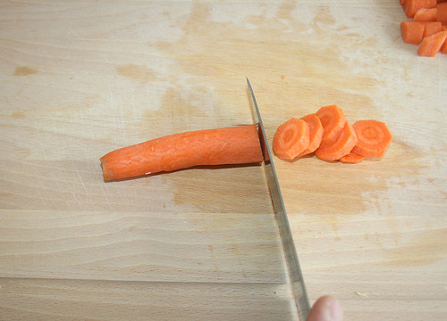 14 - Karotten schneiden