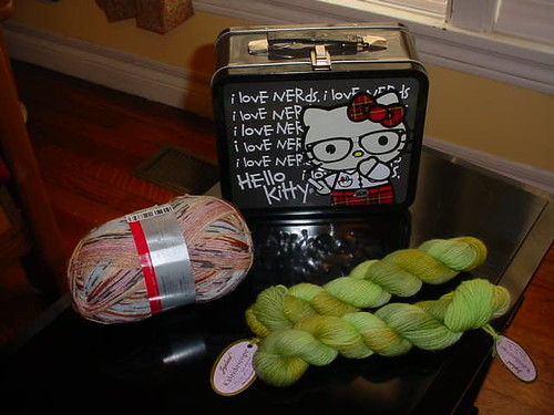 yarn and lunchbox