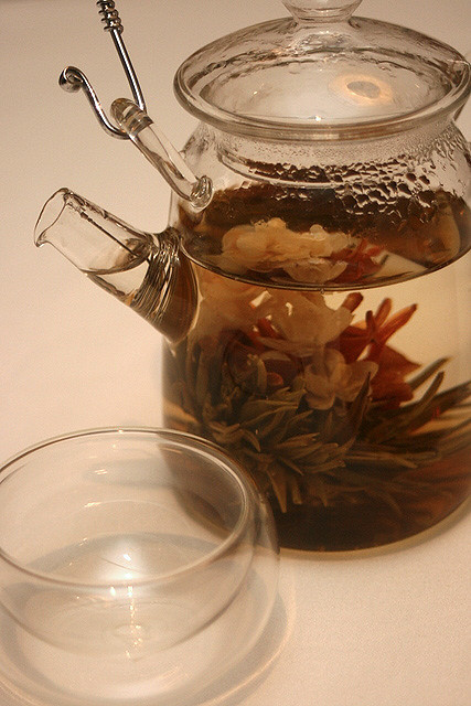 Jing Shang Tian Hua - Morning Blossom Pearl Tea (S$6++ per person)