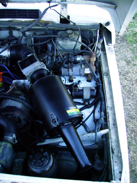 english engine repair fixing repairing 1991 landrover rangerover 39 v8 enginebay