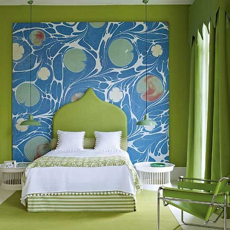 Green-bedroom-with-big-painting